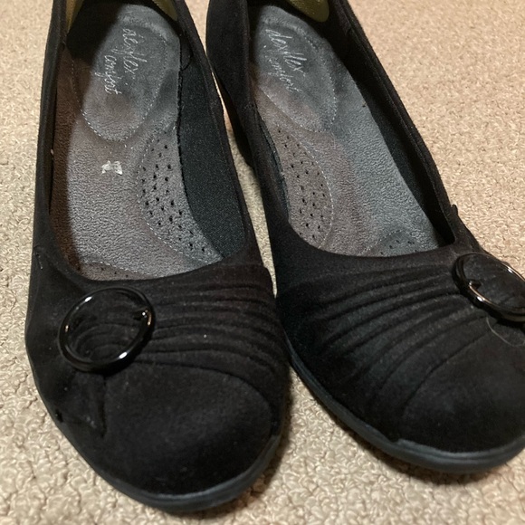 Black suede wedges with buckle detail, size 8, professional - Picture 1 of 11